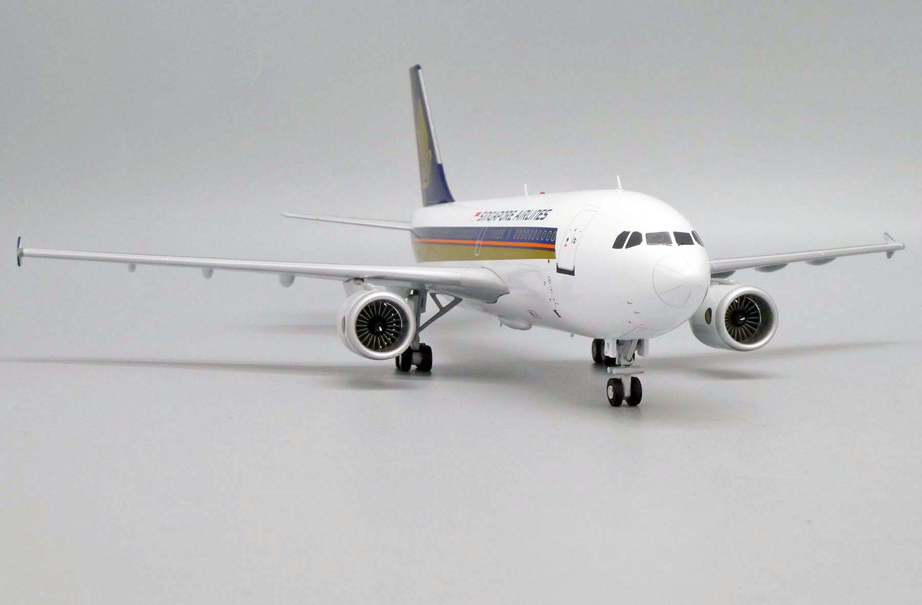 ScaleModelStore.com :: JC Wings 1:200 - EW2313002 - Singapore
