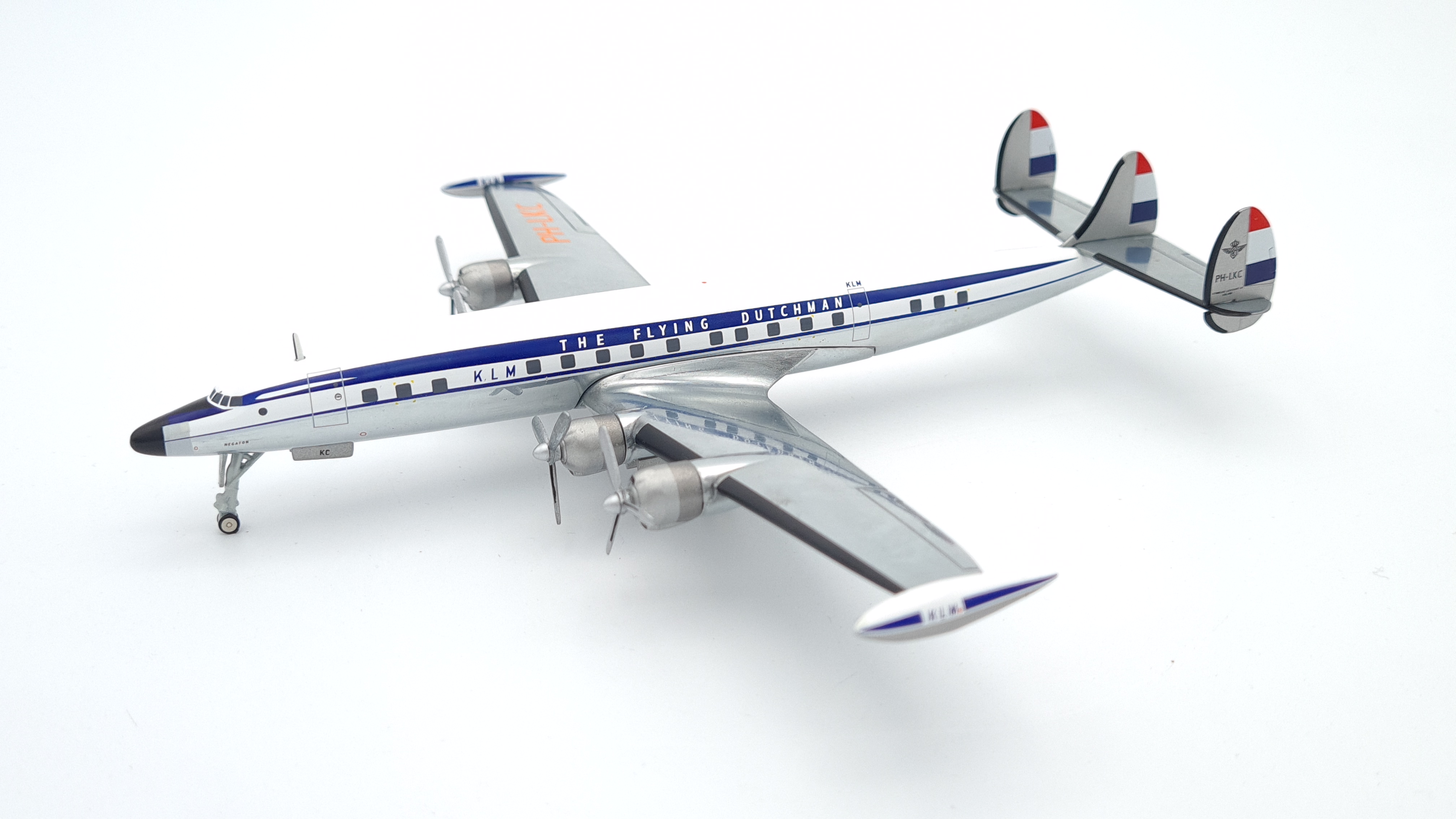 ScaleModelStore.com :: Herpa Wings 1:200 - 571616 - KLM Lockheed L