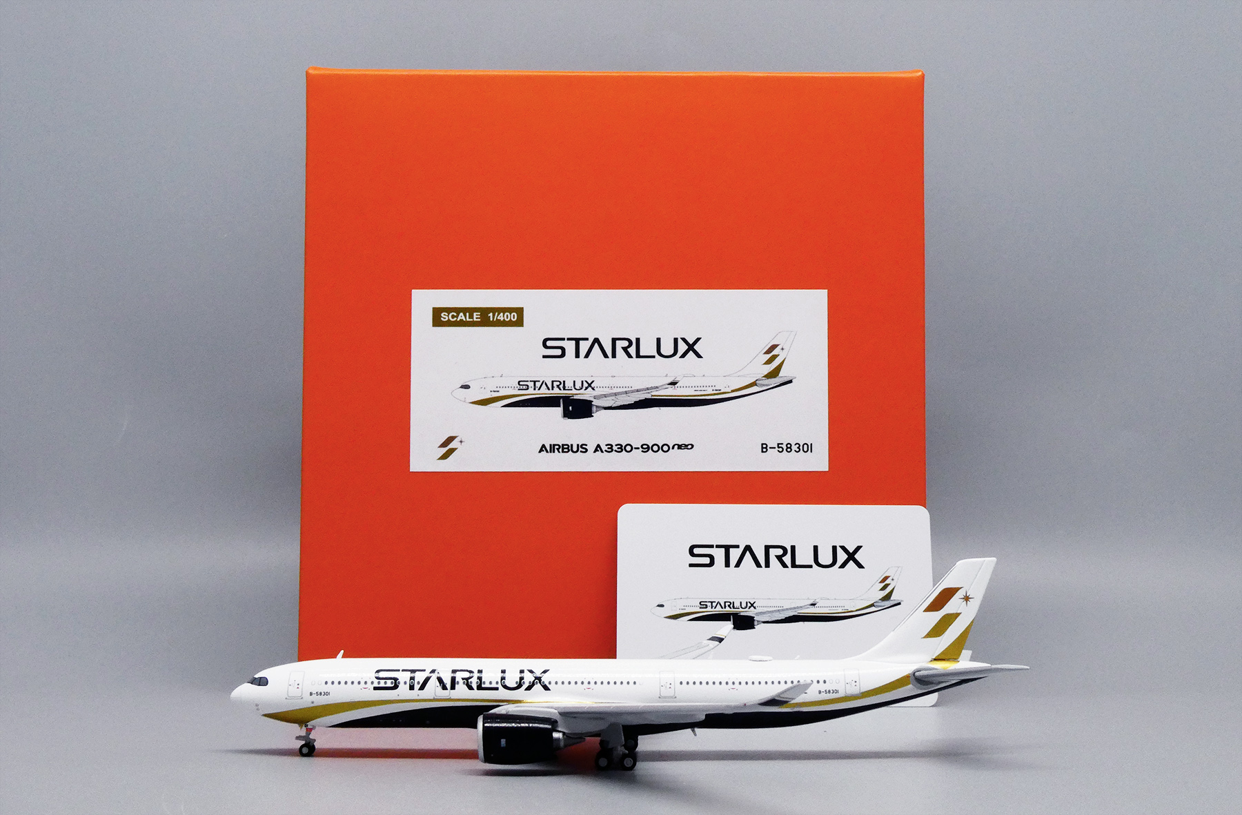STARLUX航空 1/200 A330-900 M10973350低 価格 通販