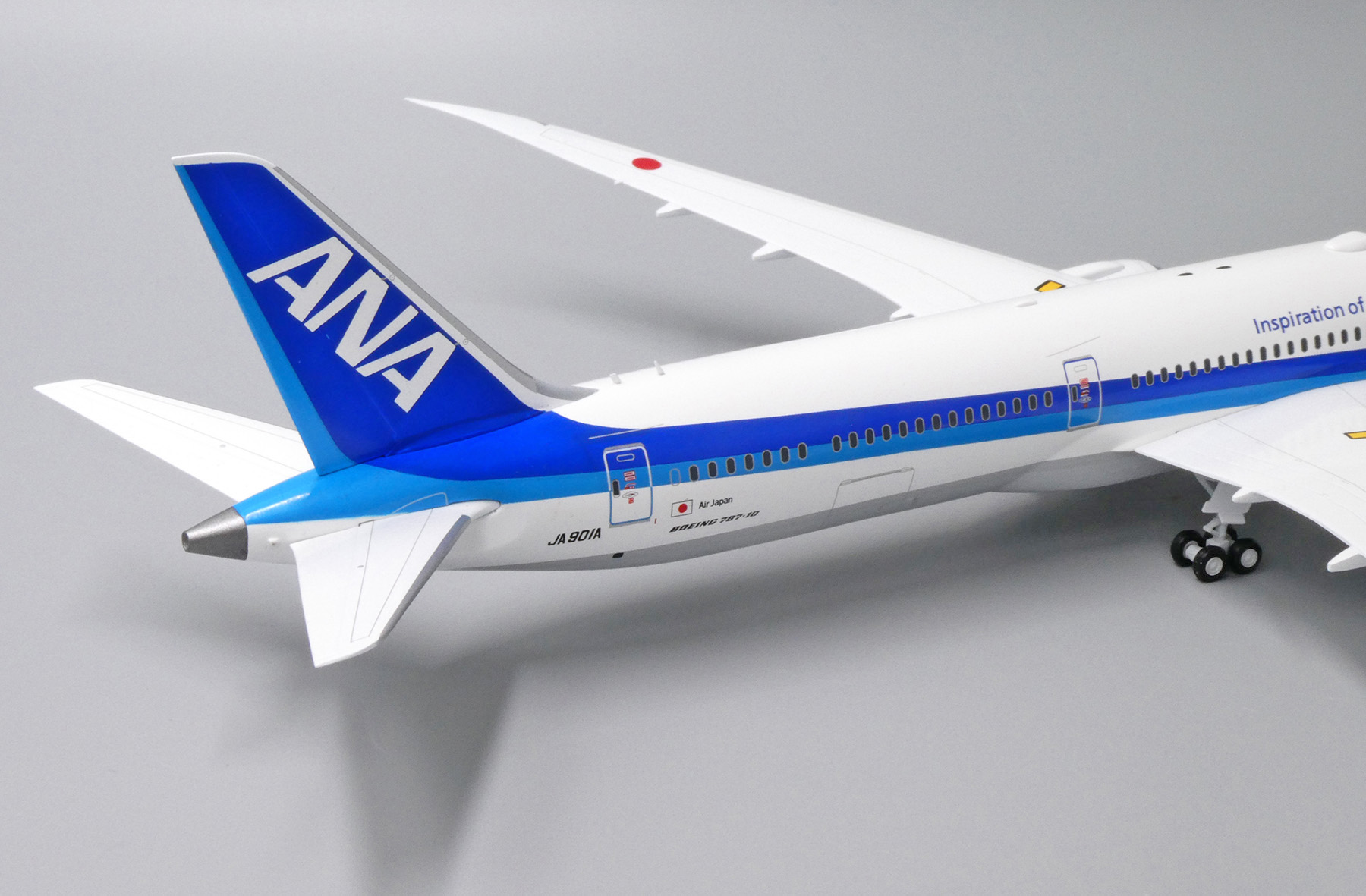 ANA Boeing 787-10 スケール1:200