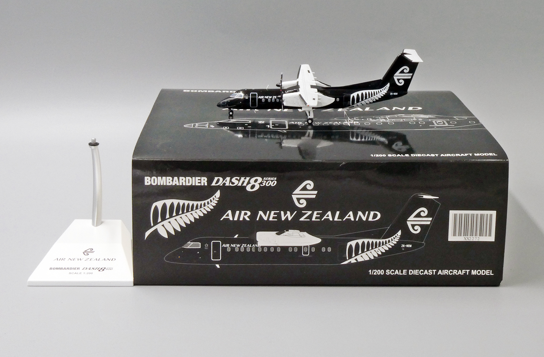 航空機・ヘリコプター BOMBARDIER DASH 8 Q300 AIR NEW ZEALAND 航空機