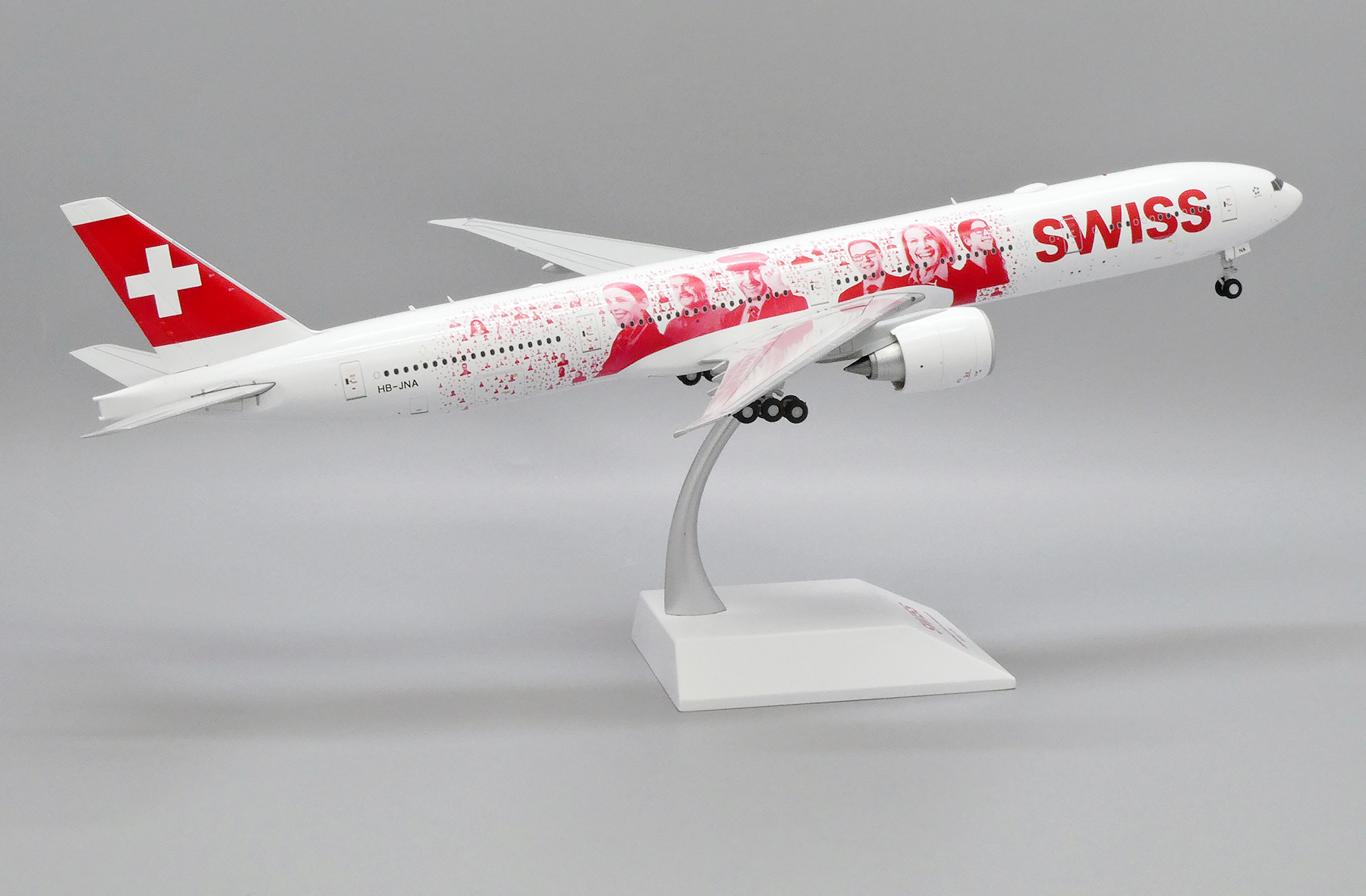 Boeing 777-300ER スケール1:200 Boeing 777-300ER スケール1:200 JC