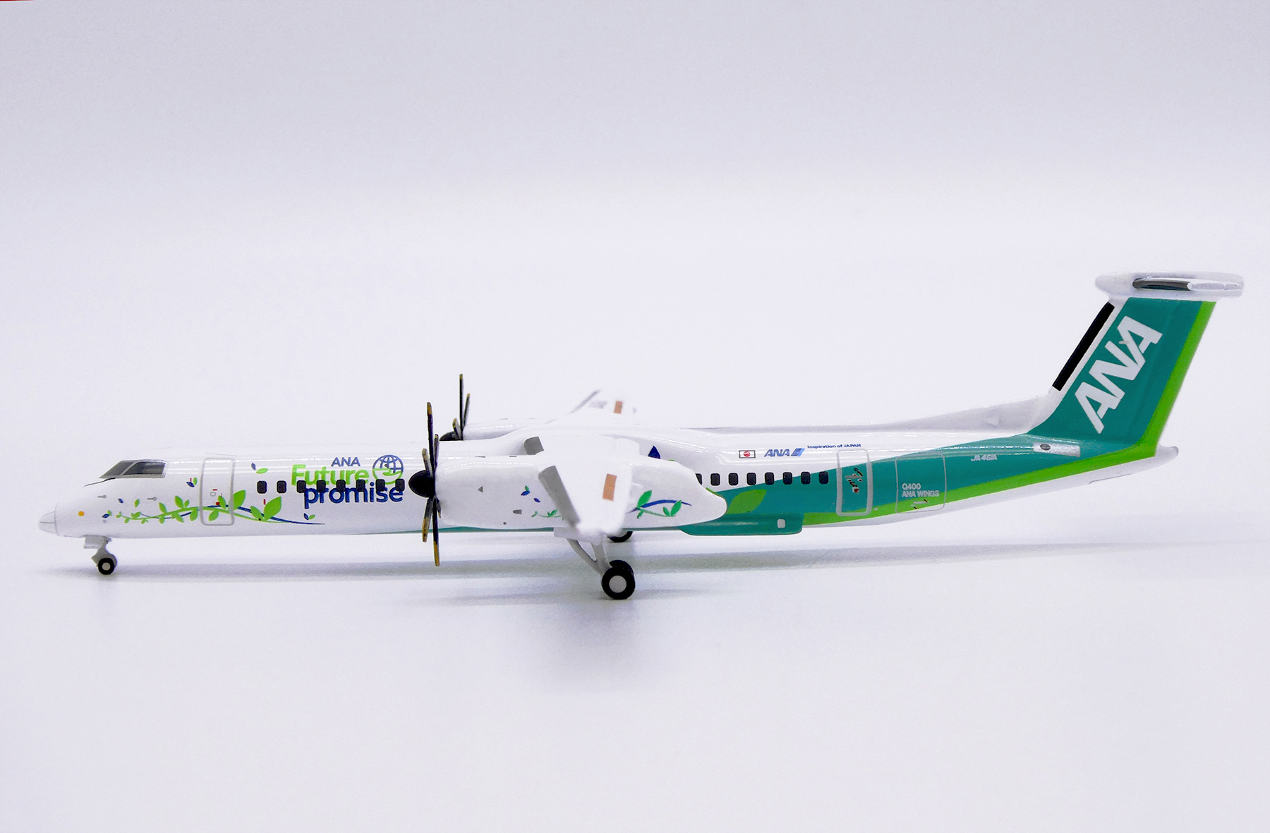 全日空商事 ANA DHC-8-400 1/200モデル 2種セット 全日空商事 ANA DHC-
