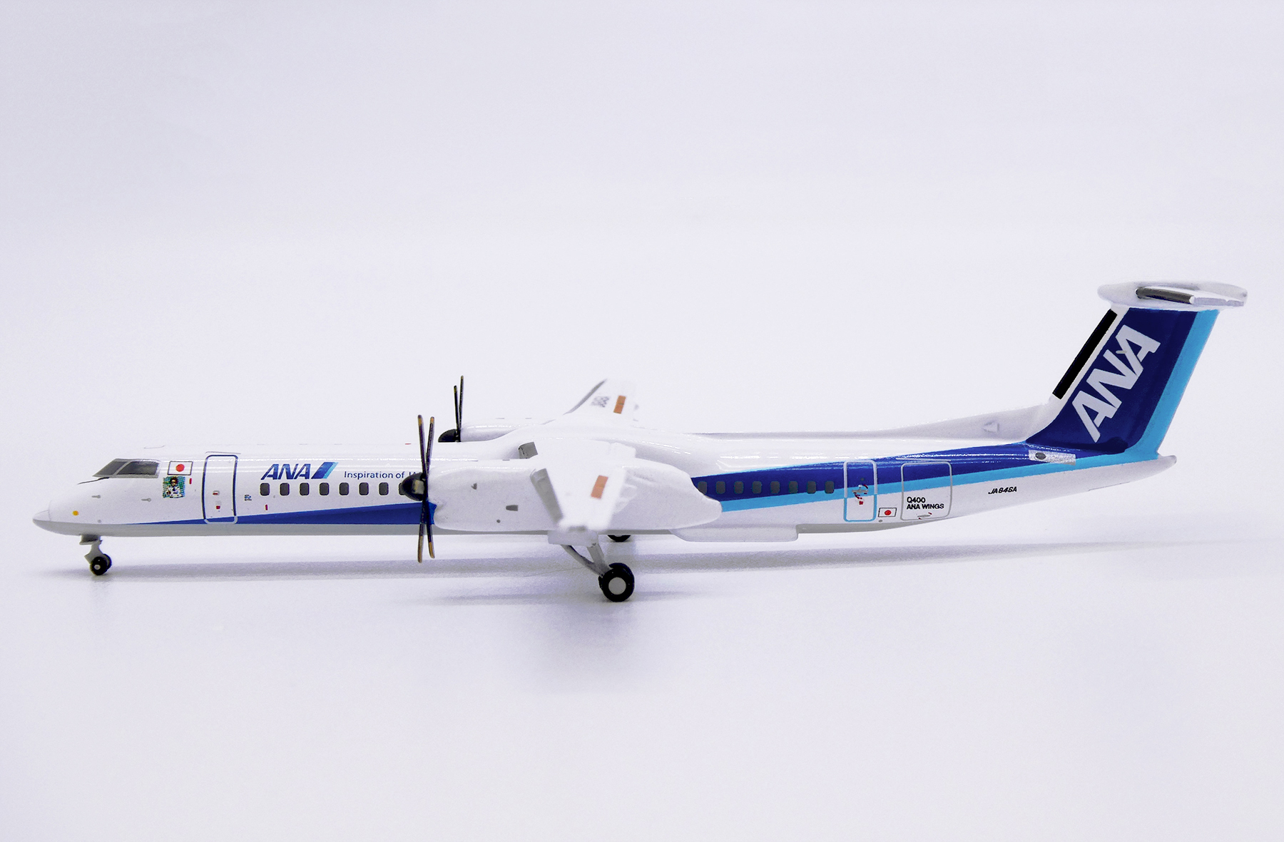 全日空商事 ANA DHC-8-400 1/200 ダイキャスト モデルプレーン JA846A