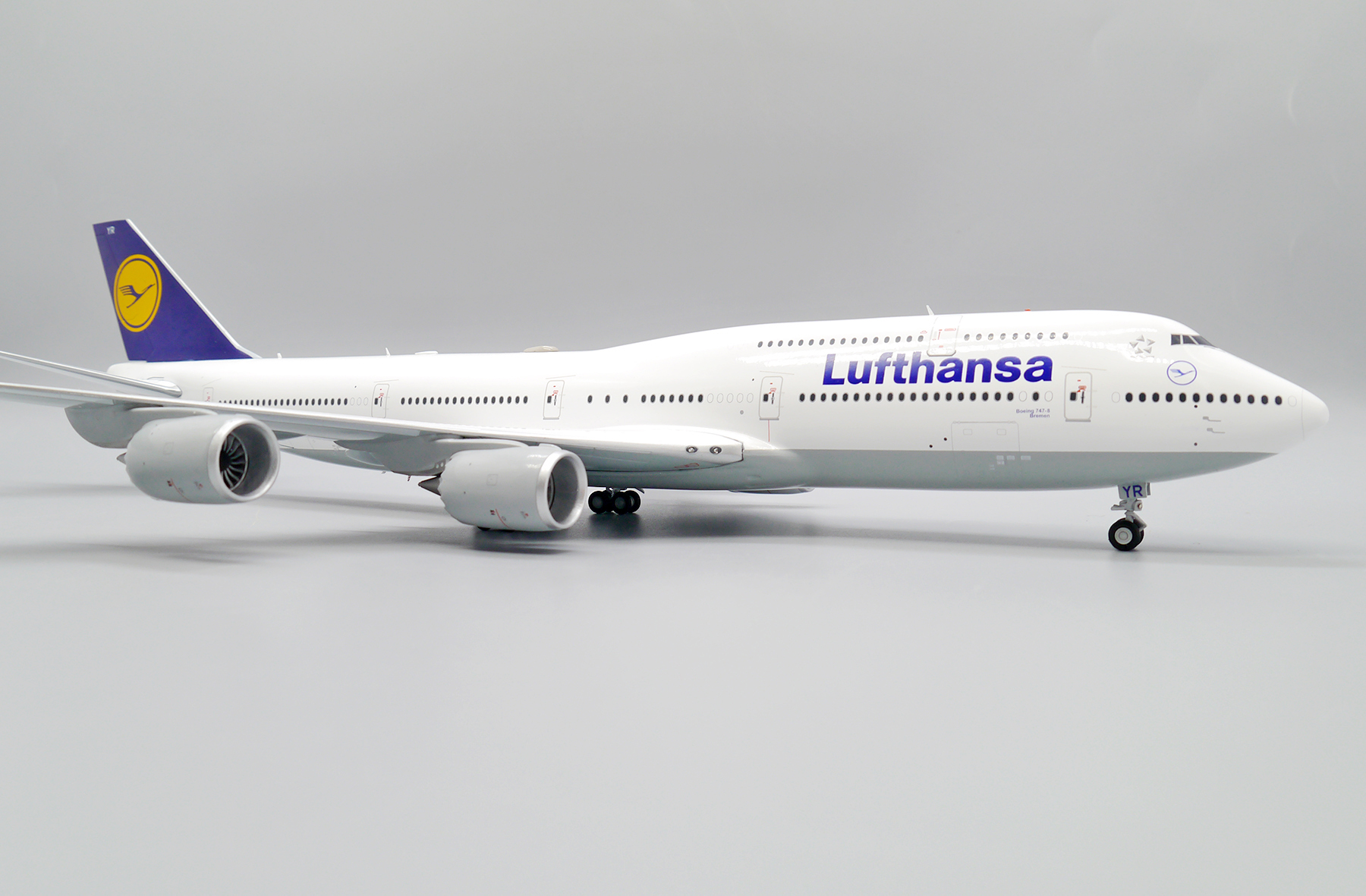 ScaleModelStore.com :: JC Wings 1:200 - EW2748003 - Lufthansa