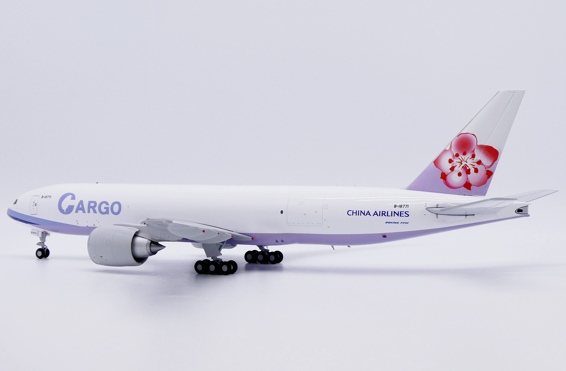 Gemini200 チャイナエアラインカーゴ B747-400F 1/200 Amazon.com