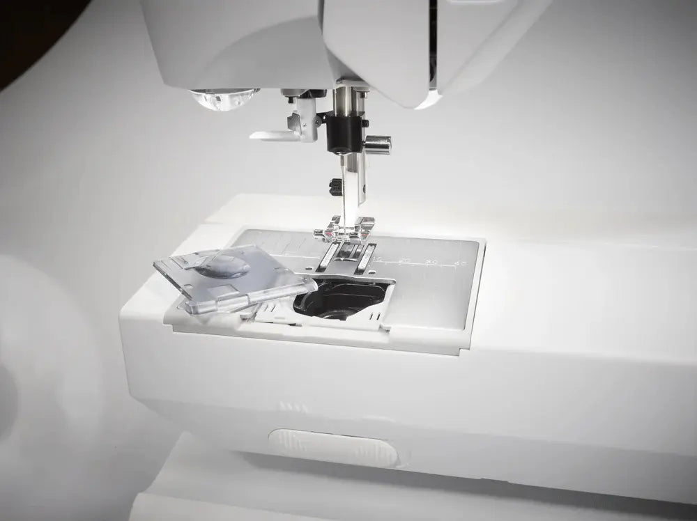 HUSQVARNA® VIKING® OPAL™ 670 Sewing Machine + Just Getting Started Bun