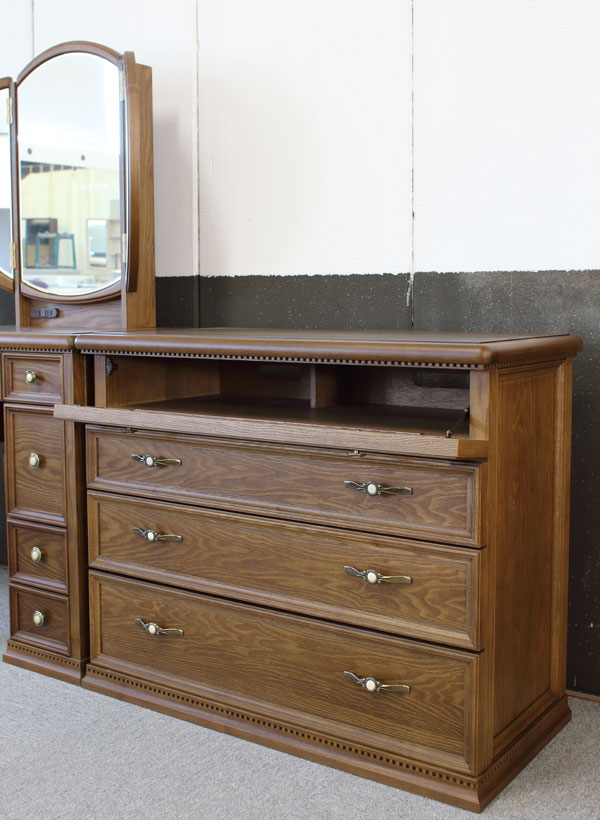 ナラ材クラシックドレッサー | 関本家具装芸ドレッサー/古材家具/IKP