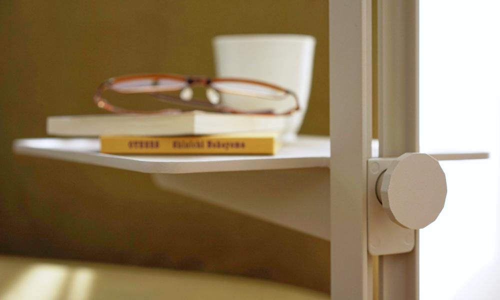 ミュージアム サイドテーブル ST-114 / ベージュString Furniture