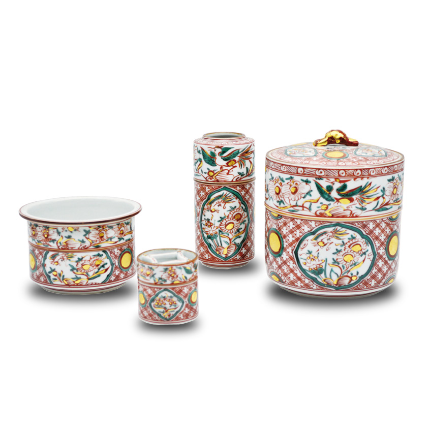 赤絵金襴手 牡丹唐草紋皆具 手塚玉堂造 共箱 S302 皆具 『 平安祥