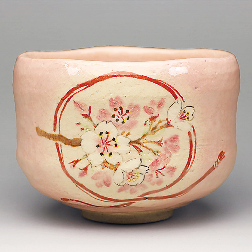 美しい古美術蔵から紺色のアザミの花が描かれたステキな