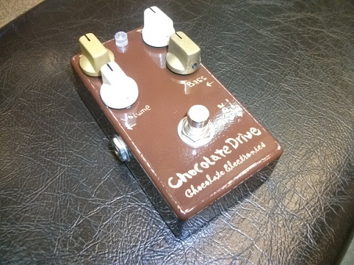 バレンタインデーにピッタリのエフェクター「Chocolate Electronics