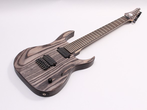 4月24日更新】新入荷品アリStrictly 7 Guitars好評展示中！｜島村楽器