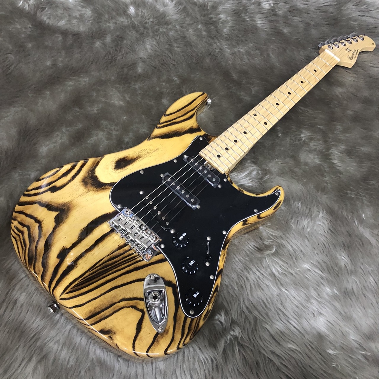 限定生産品 美品 アッシュ Bacchus G-PLAYER TRL NA-BN G-PLAYER TRL