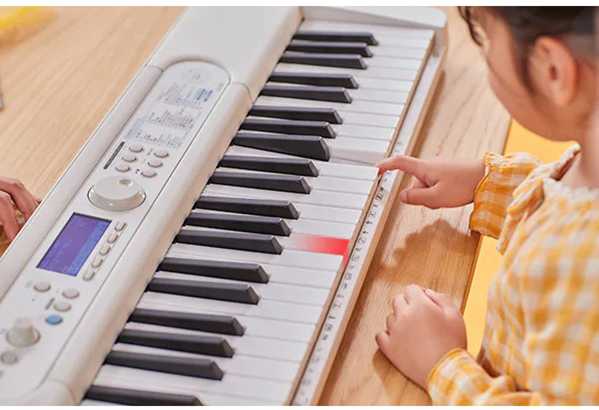 新商品】カシオの光ナビゲーション「LK-520」「LK-320」キーボード発売