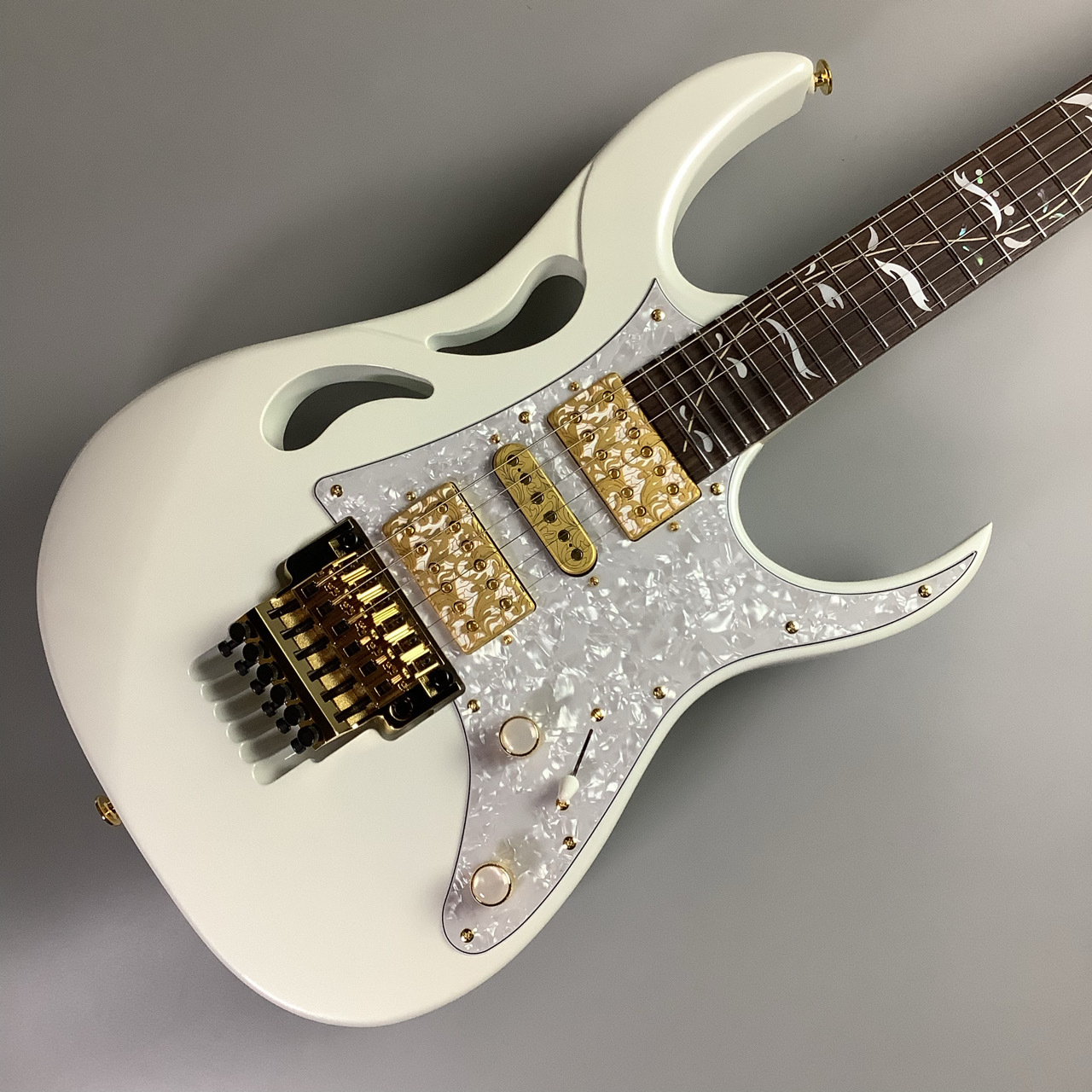 Ibanez JEM555 White Steve Vai シグネチャーモデル Ibanez JEM-555