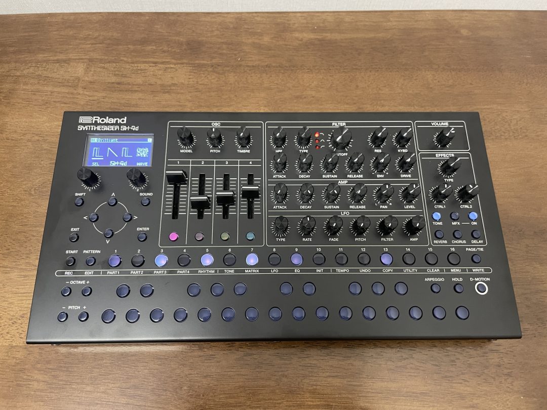 Roland シンセサイザー SH-4d 1/5までの価格です Roland | SH-4d