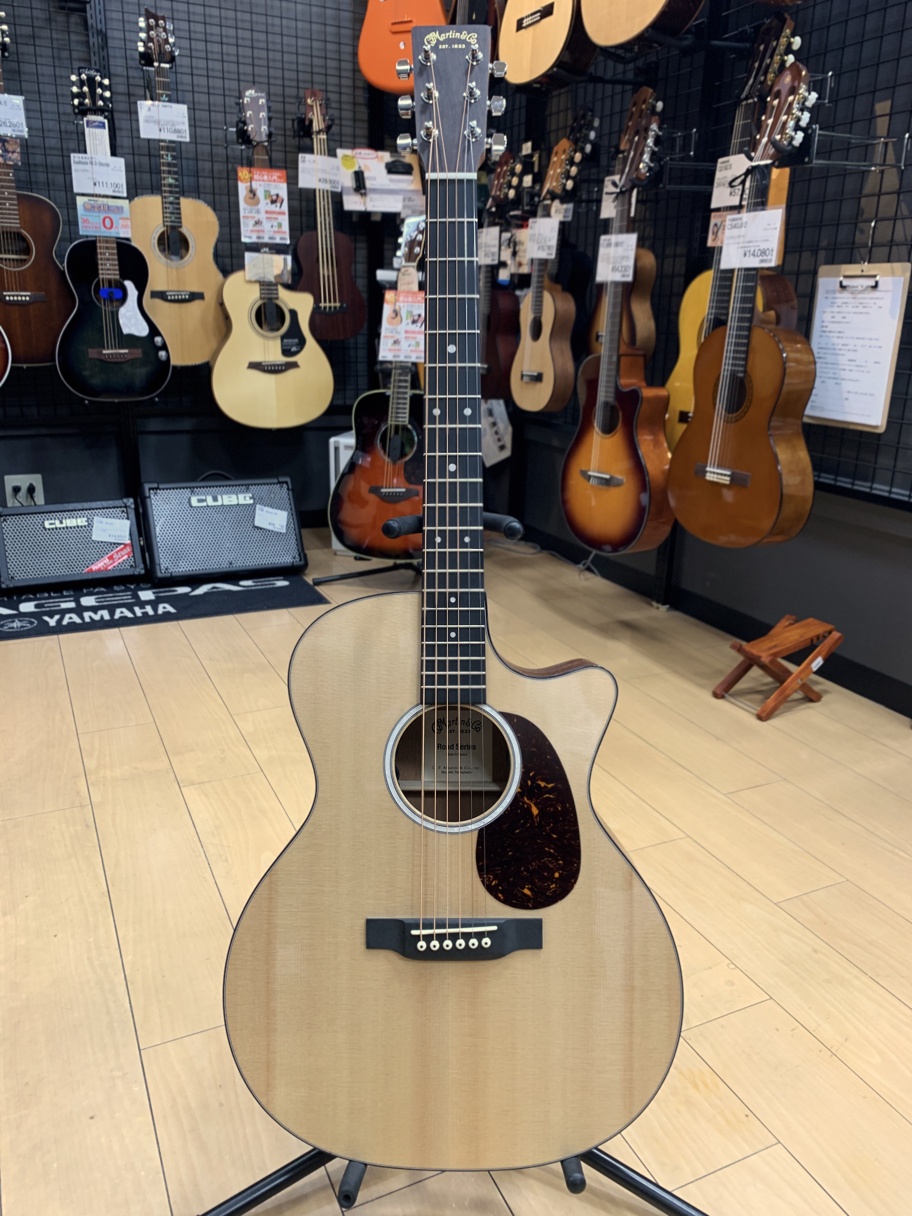 Martinのロードシリーズが入荷しました！｜島村楽器 札幌ステラプレイス店