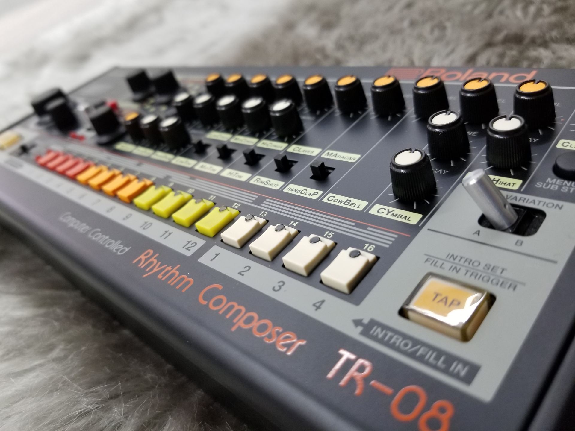新製品・リズムマシン】Roland TR-08入荷いたしました 数量限定品です