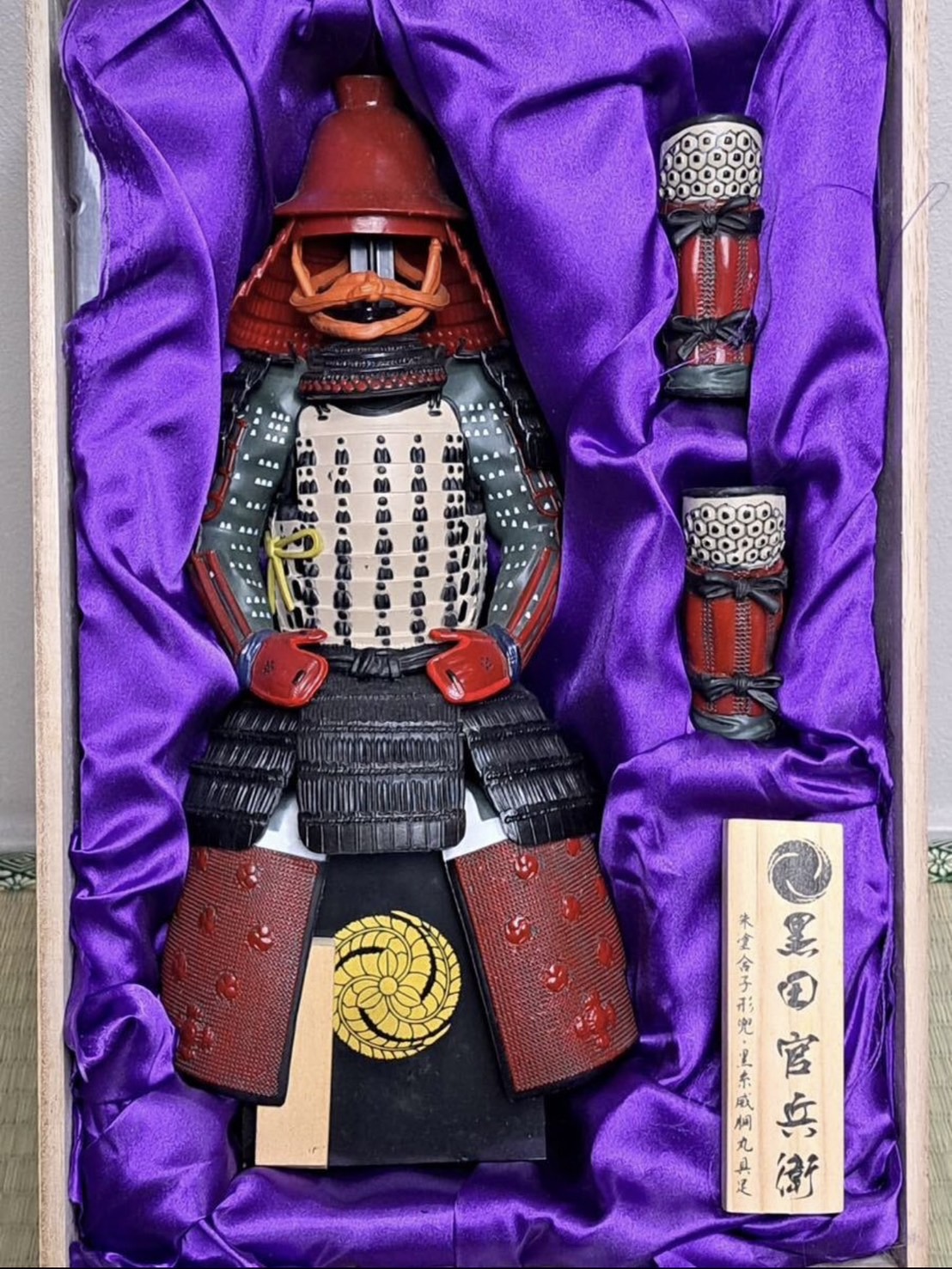 戦国大甲冑 人形 4種 織田信長 豊臣秀吉 真田幸村 黒田官兵衛 | 新栄堂