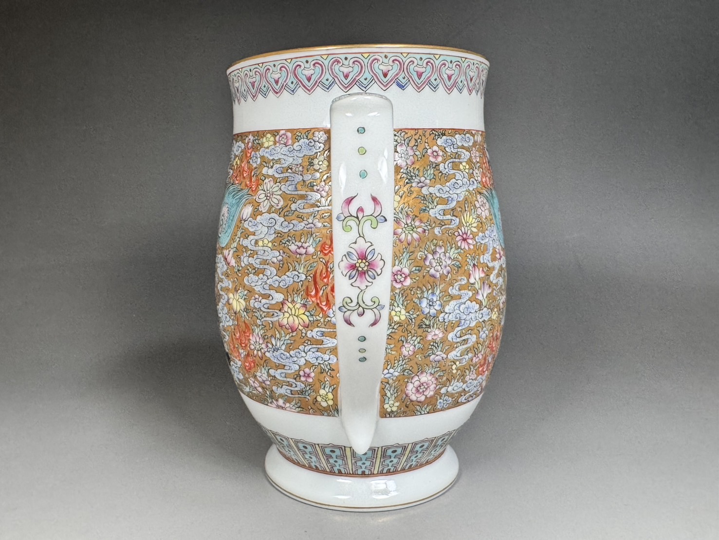 1994 景徳鎮共箱 KIRIN 紛彩牡丹胡蝶図 キリン/ビアマグコレクション