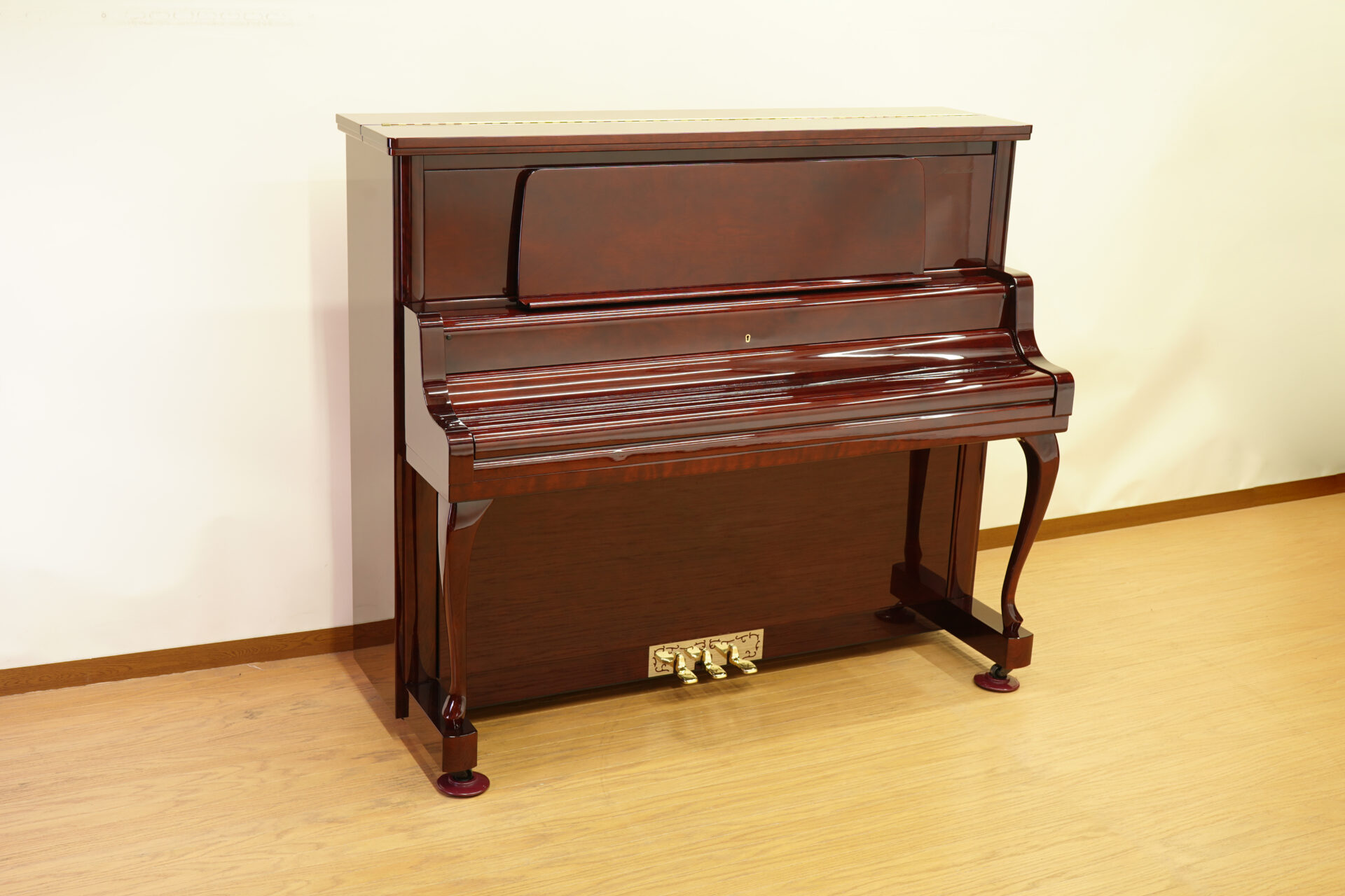 高品質な中古ピアノの販売（修理・再生）は伸和ピアノ