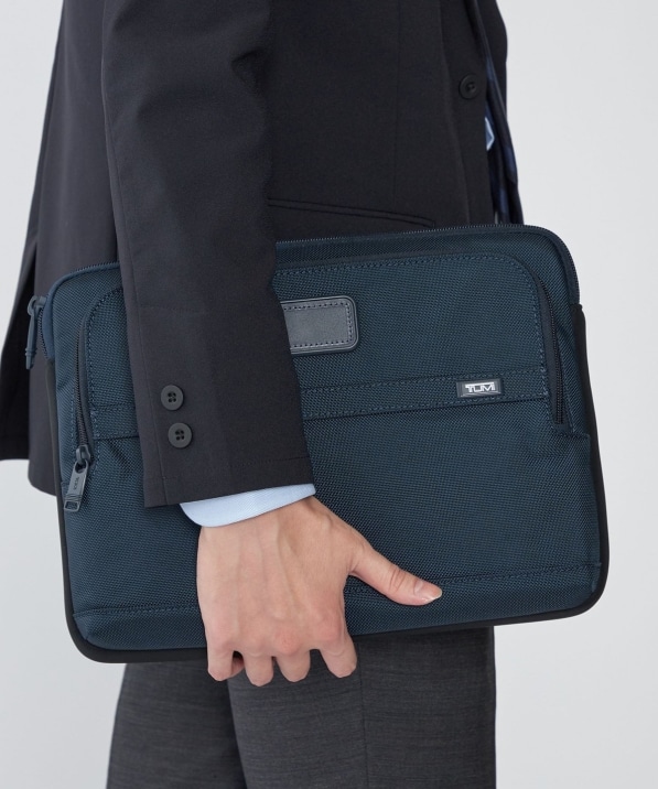 SHIPS別注】TUMI:ミディアム（PC13インチまで）・ラップトップ・カバー