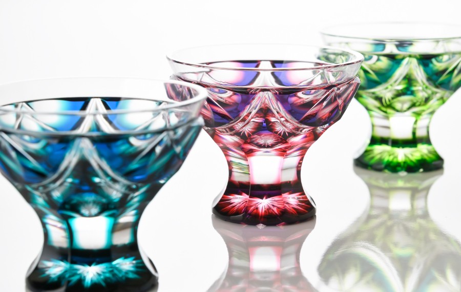 薩摩切子 二色衣 脚付盃 蒼黄緑【C-202】 | SHIROYAMA HOTEL kagoshima