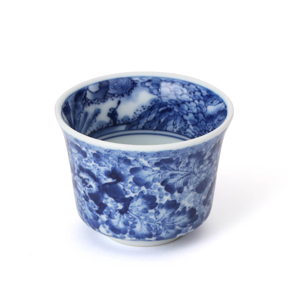 染付獅子唐草 ぐい呑 ｜ 有田焼の源右衛門窯公式オンラインショップ