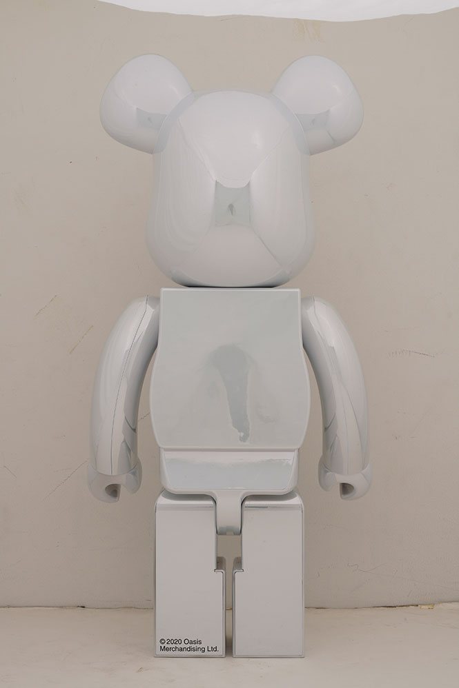 Be@rbrick Oasis White Chrome 1000% Collectible Figure by Medicom