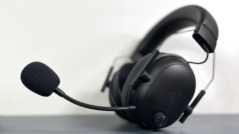 Razer BlackShark V2 HyperSpeed Review: Great For The Long Haul