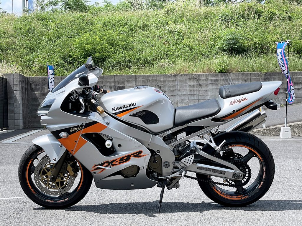 中古バイク KAWASAKI Ninja ZX-9R｜ZX900F – 京都のバイクショップSPEC