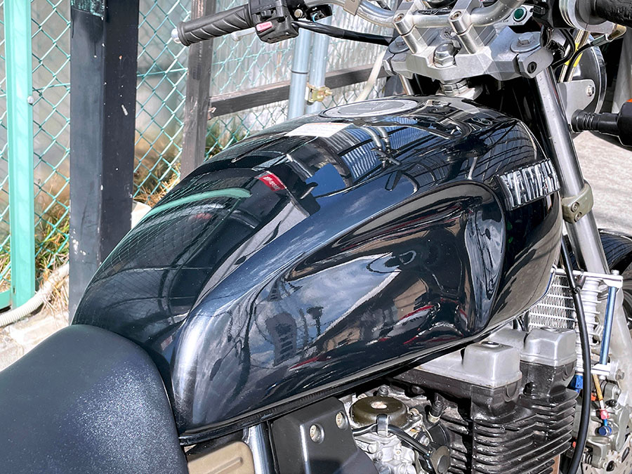 xjr400 4hm タンク XJR400 4HM タンク 202ブラック鏡面仕上げ YAMAHA