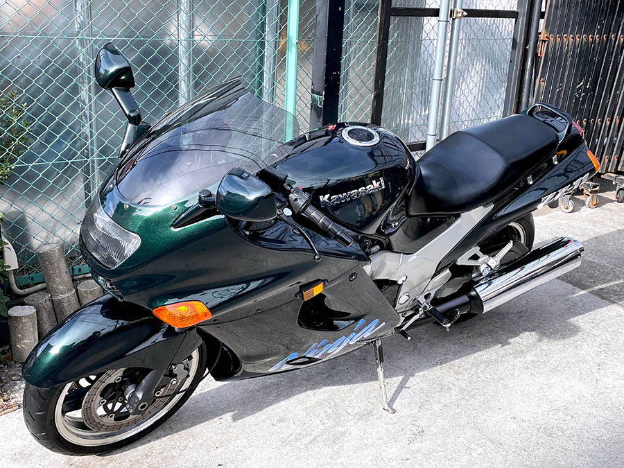 KAWASAKI Ninja ZX-11 D型 – 京都のバイクショップSPEC-M（スペック