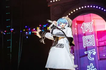 両国国技館ライブを行う「いれいす」（前列左から）初兎、―hotoke―、り