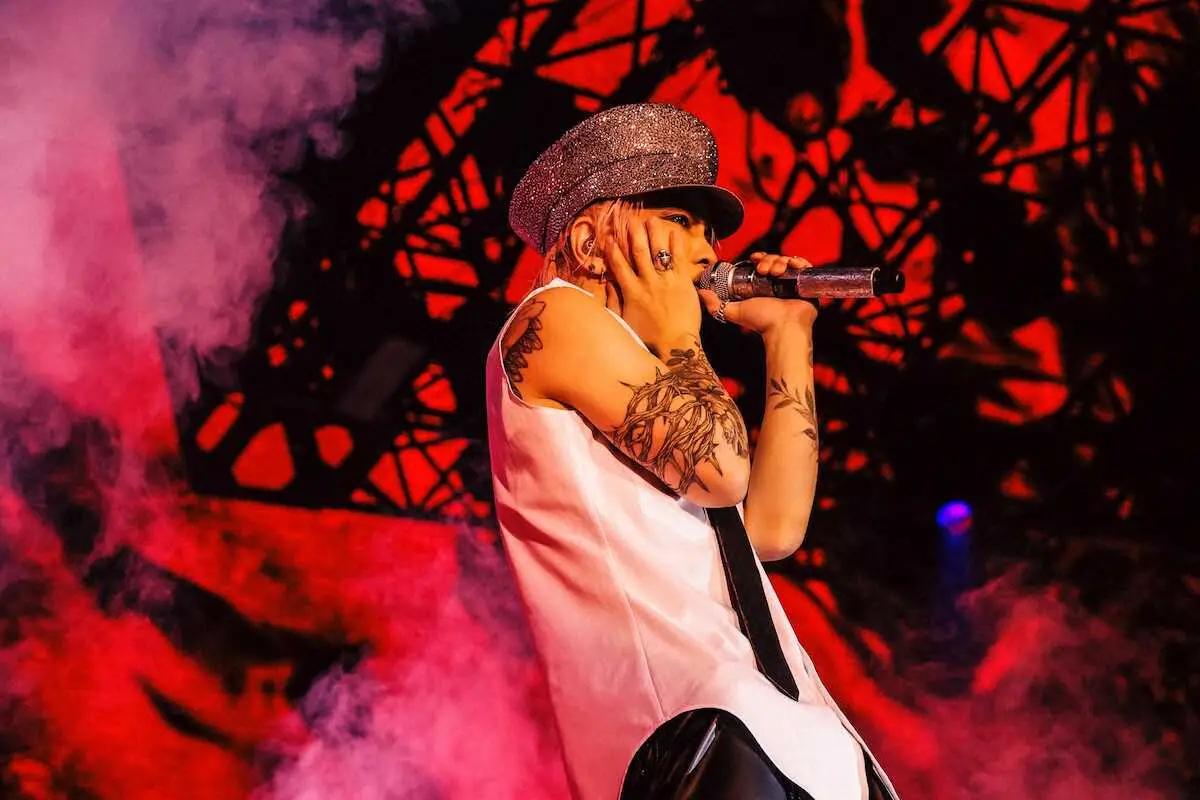 hyde誕生祭 L'Arc-en-Ciel x SWITCHBLADE SWITCHBLADE_official on X