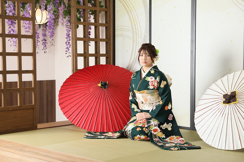 成人】深緑に古典柄が落ち着いた大人っぽい印象に！【浜名区寺島