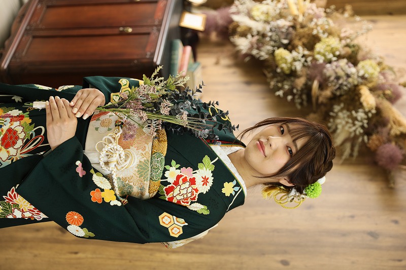 成人】深緑に古典柄が落ち着いた大人っぽい印象に！【浜名区寺島