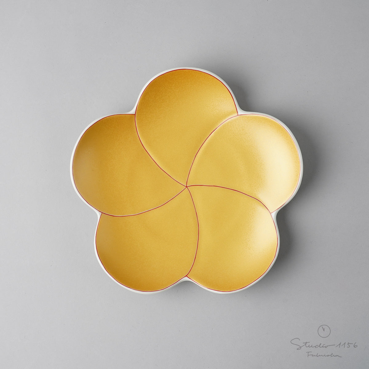 有田焼 捻り梅型七寸盛皿 21cm 幸楽窯の通販｜Studio1156 – 【公式