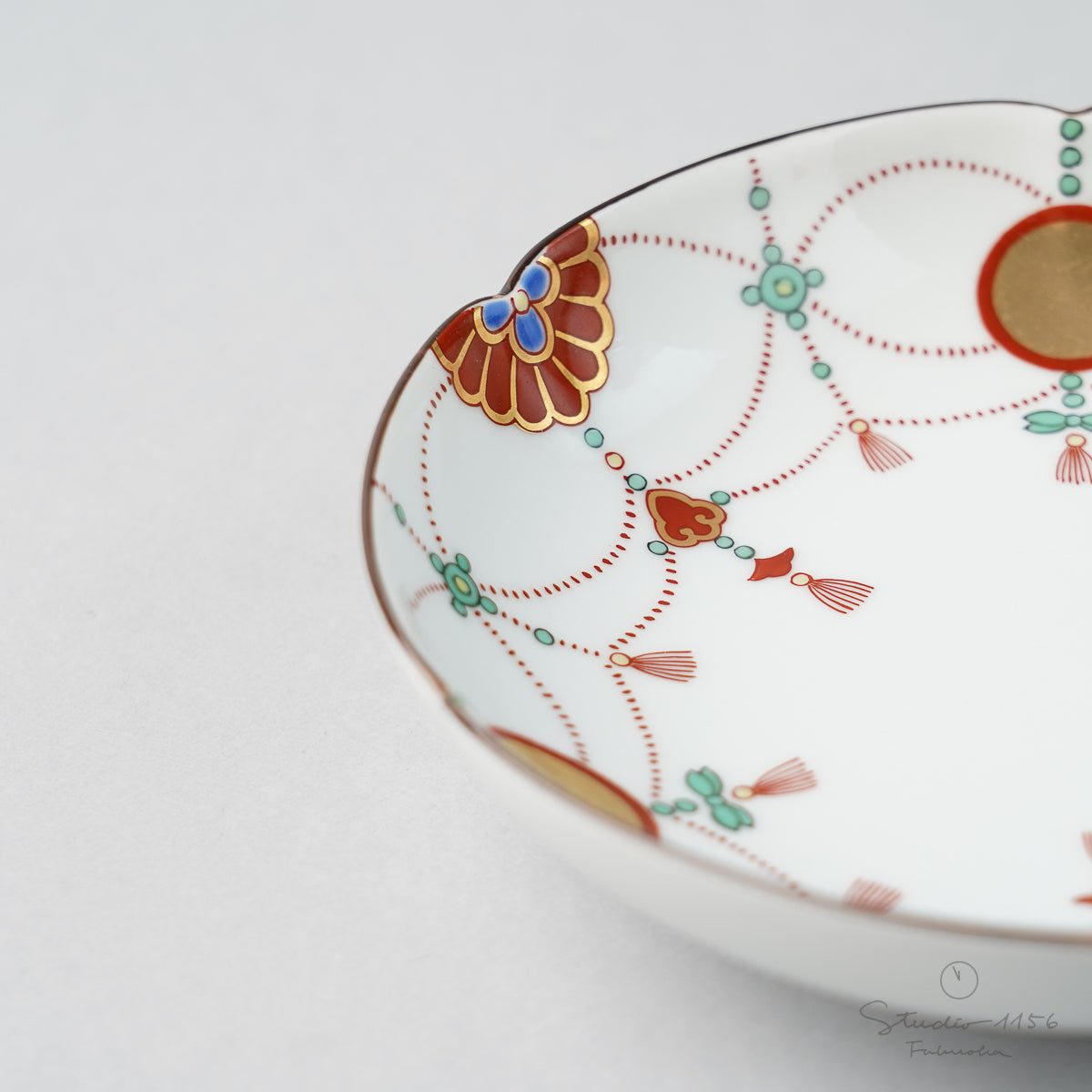 太明年製 赤玉瓔珞文 古伊万里 茶呑 茶碗 口径9.4cm 色絵 錦手MA423 太