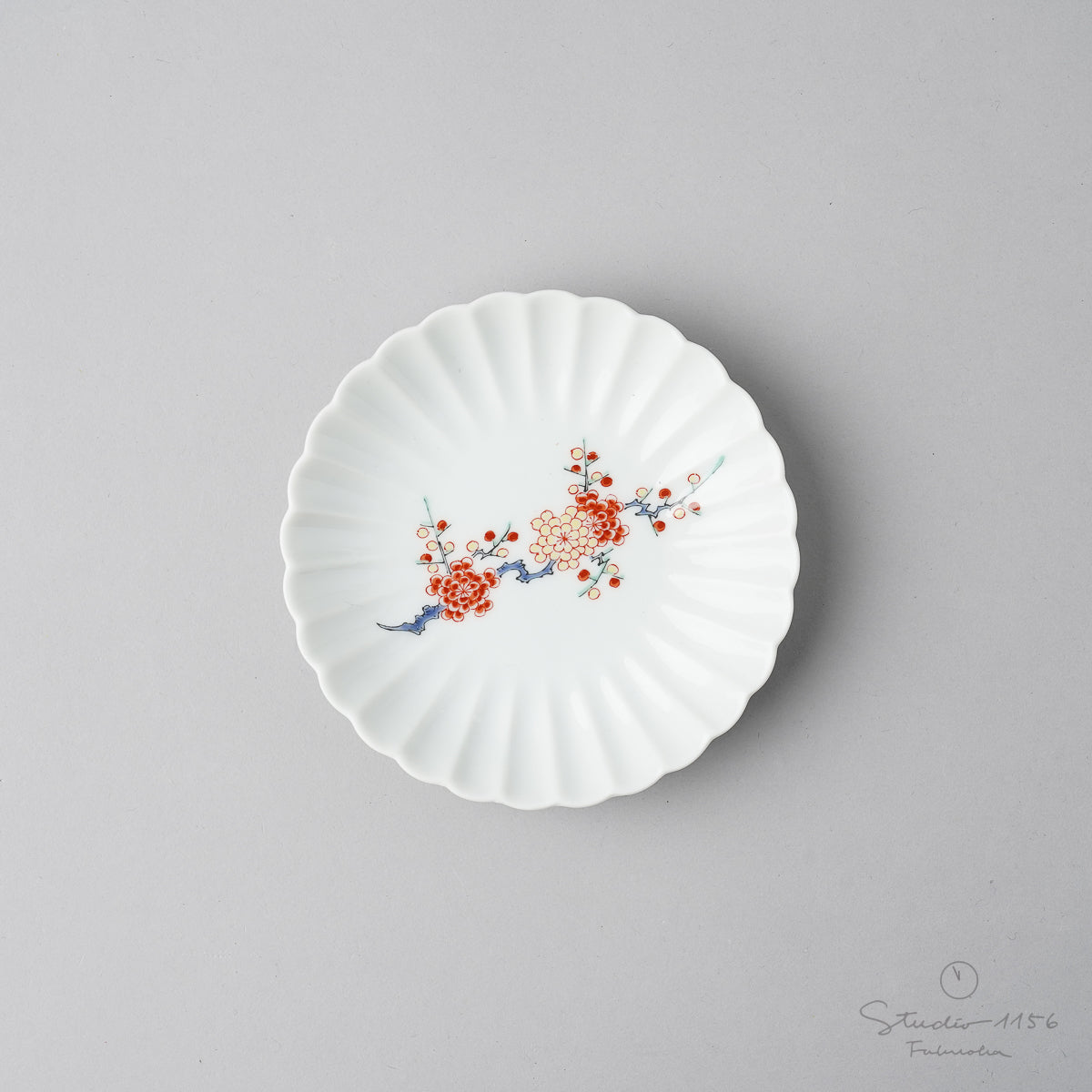 有田焼 柿右エ門写 菊型小皿 10.5cm 親和伯父山窯の通販｜Studio1156