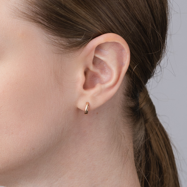 CLICK HOOP PIERCED EARRING(片耳用)(2GP0921)K18 ピアス｜スター