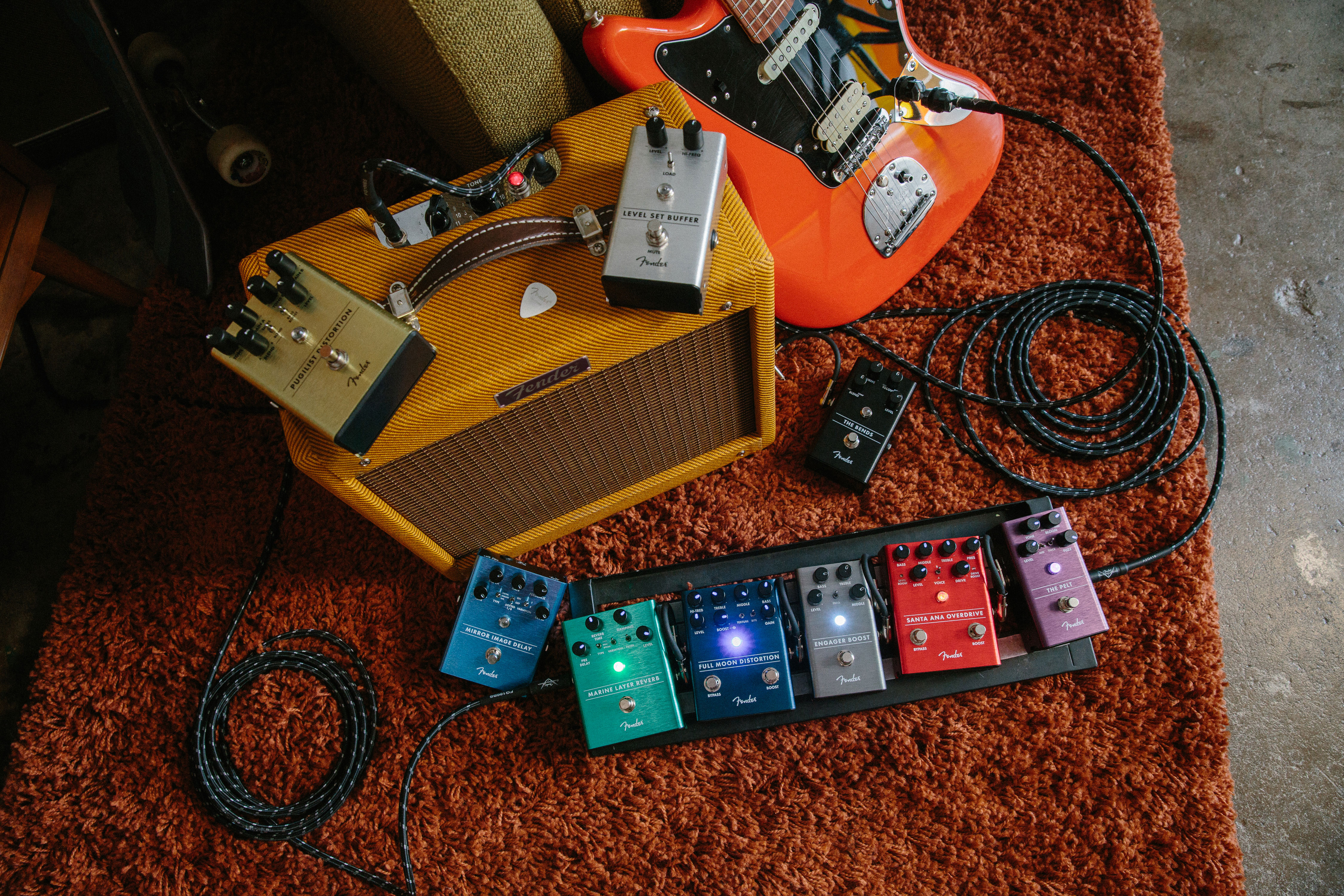 Fender Mirror Image Delay Reverb, delay & echo effect pedal