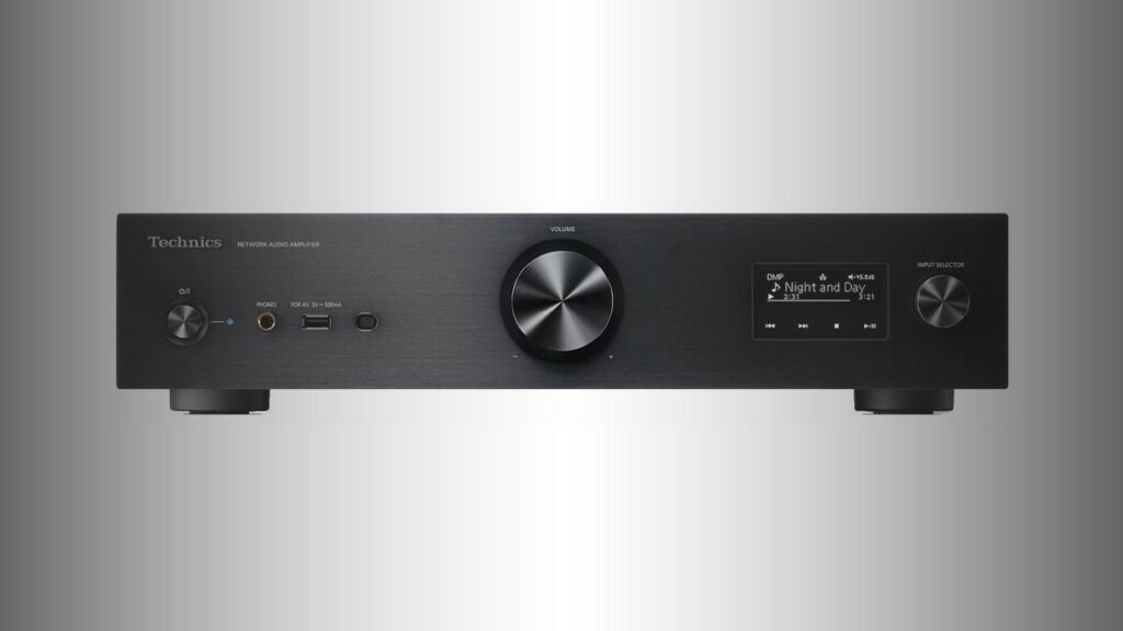Technics SU-GX70: CD Reciever with a huge range of features