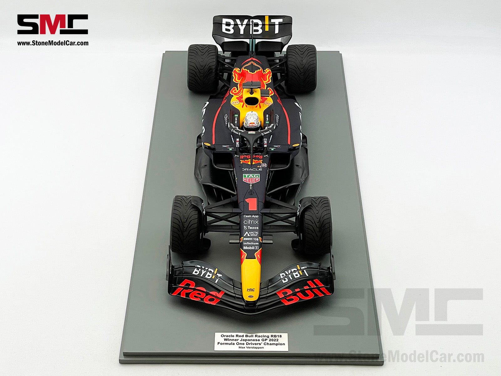 Red Bull Racing RB18 2022 日本GP優勝 1/18 Red Bull RB18 Winner