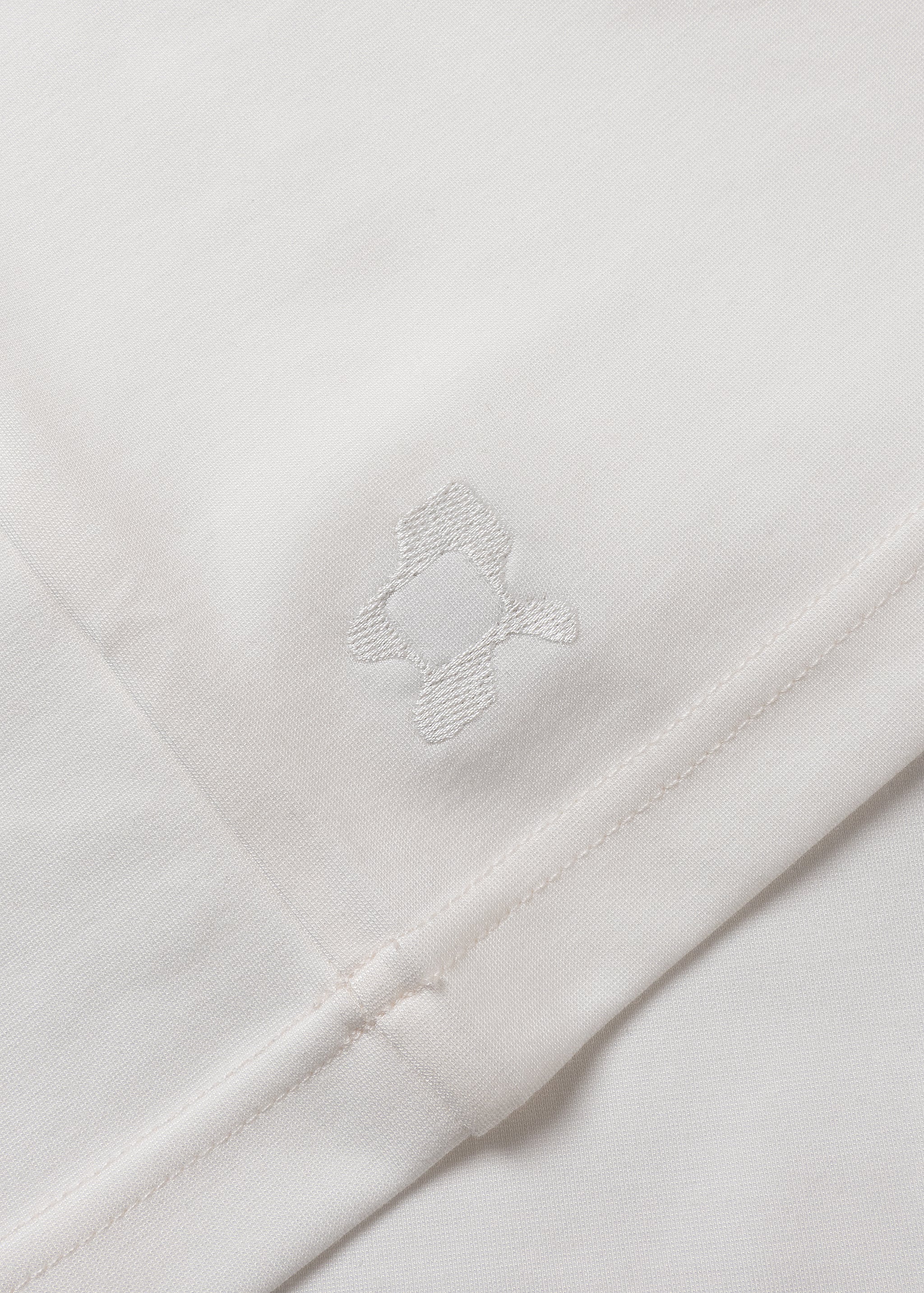 STRONG PACK TEE (WHITE)