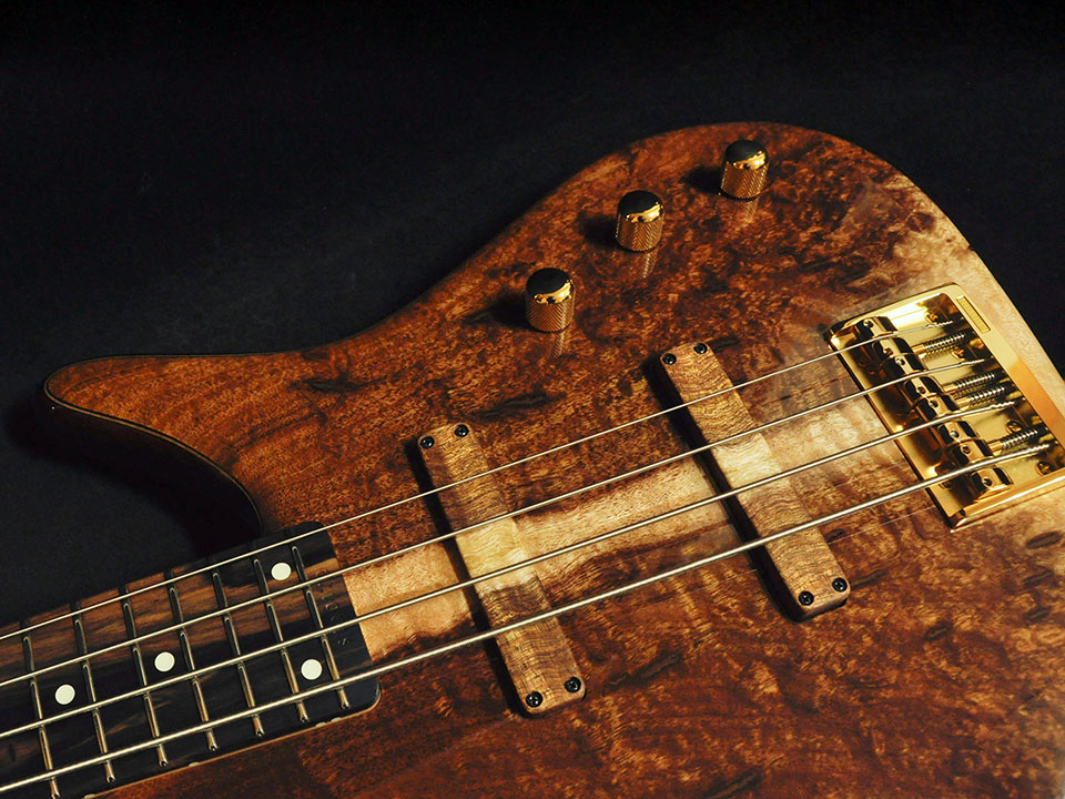 NB4 / Basses : Sugi Japan - Sugi Guitars / スギギター