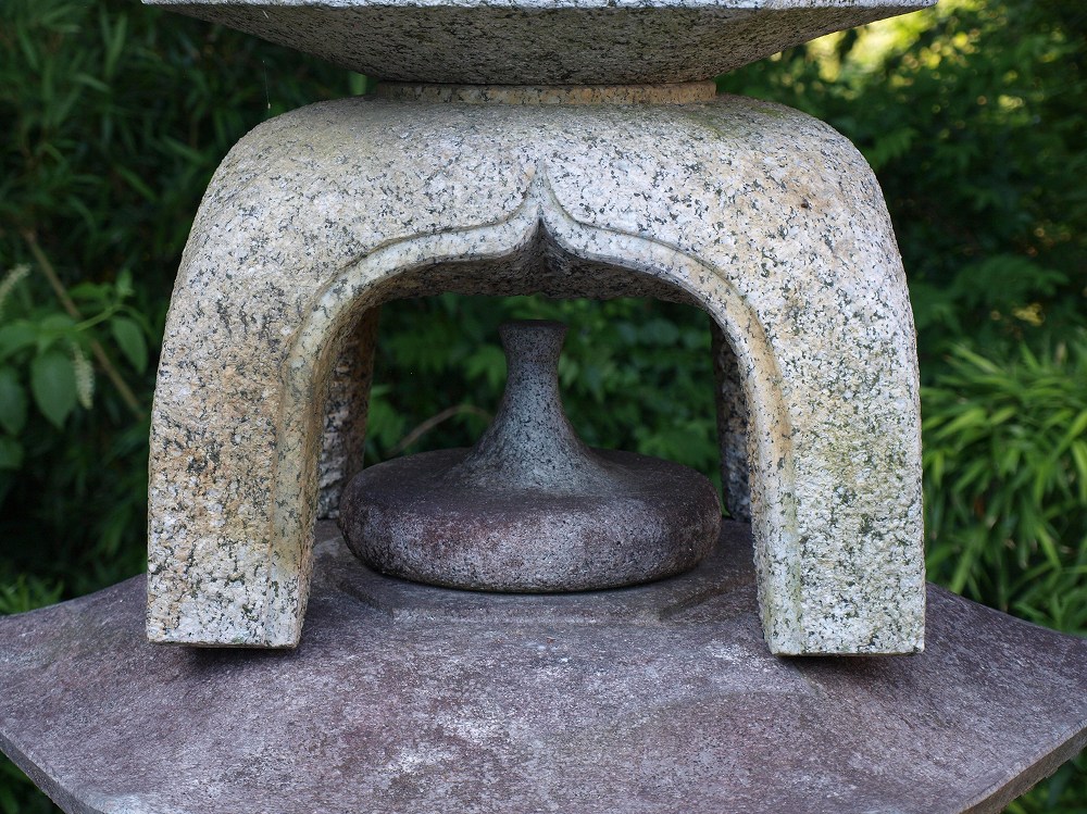 古代雪見2.5尺 №070の製品案内愛知県岡崎市の石灯篭・水鉢蹲など石材