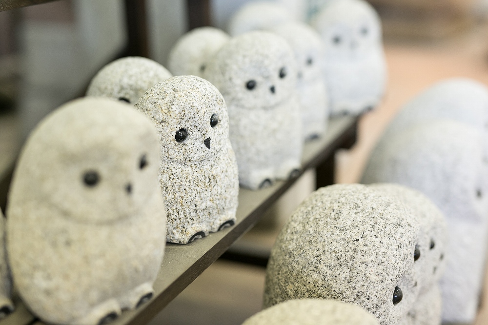 ふくろう(小)の製品案内愛知県岡崎市の石灯篭・水鉢蹲など石材製品の