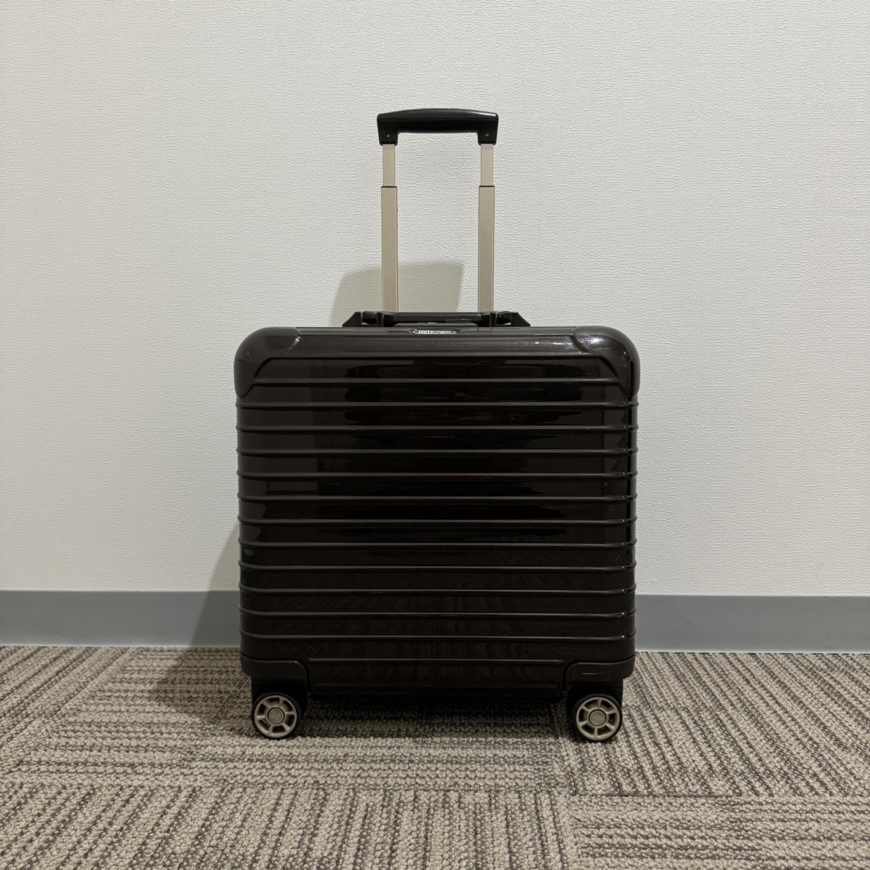 RIMOWA 機内持ち込み サルサデラックス 2輪 リモワ サルサデラックス